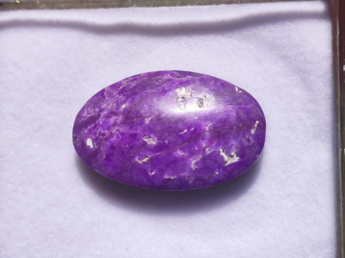 AAA Sugilith 100% Natürlicher GEL Sugilite Cabochon Sammler Mineral hochwertig edel Geldanlage Investition Heilstein Rarität Unikat - Art of Nature Berlin