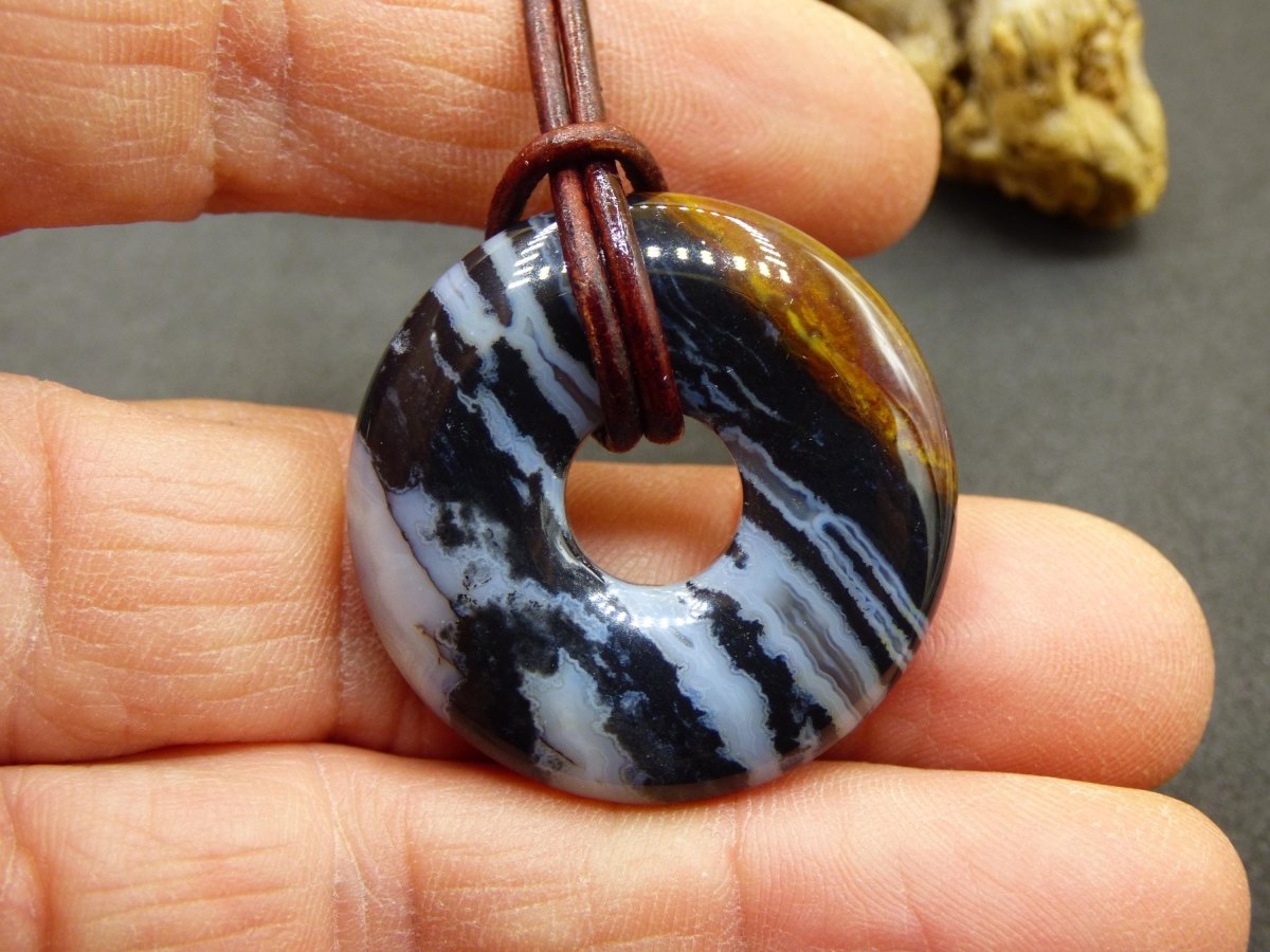 Achat black schwarz 30mm - Edelstein Donut Kette Mann Frau Vater Mutter Tochter Freund Heilstein Glück Schmuck Hippie Natur Rarität Geschenk - Art of Nature Berlin