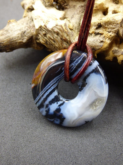 Achat black schwarz 30mm - Edelstein Donut Kette Mann Frau Vater Mutter Tochter Freund Heilstein Glück Schmuck Hippie Natur Rarität Geschenk - Art of Nature Berlin