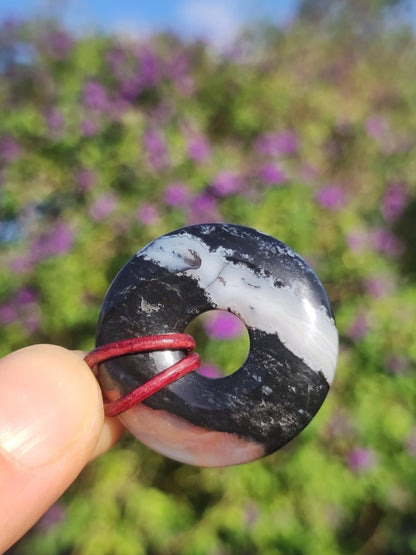 Achat black schwarz 30mm - Edelstein Donut Kette Mann Frau Vater Mutter Tochter Freund Heilstein Glück Schmuck Hippie Natur Rarität Geschenk - Art of Nature Berlin