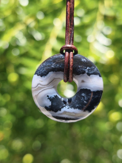 Achat black schwarz 30mm - Edelstein Donut Kette Mann Frau Vater Mutter Tochter Freund Heilstein Glück Schmuck Hippie Natur Rarität Geschenk - Art of Nature Berlin