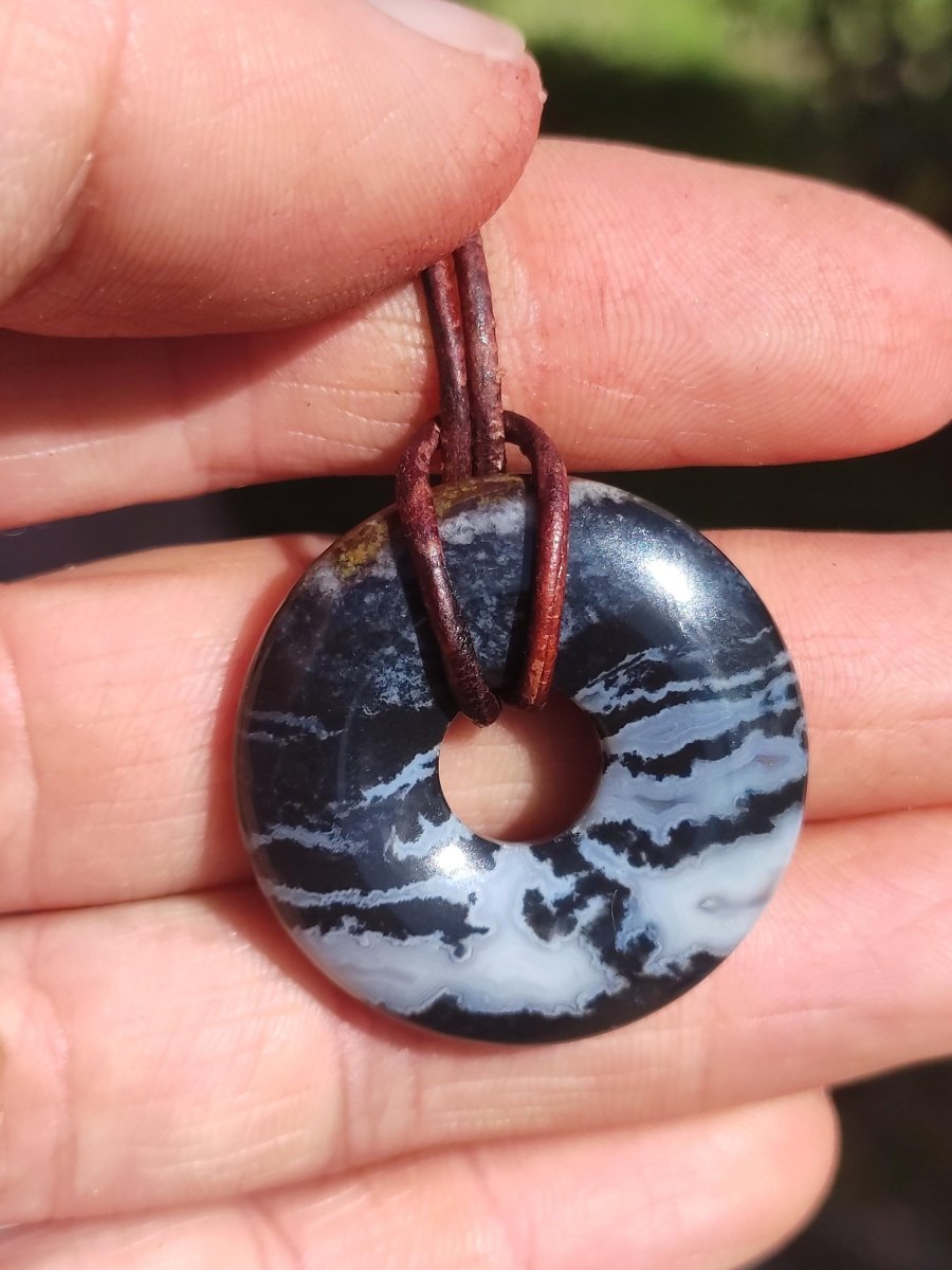 Achat black schwarz 30mm - Edelstein Donut Kette Mann Frau Vater Mutter Tochter Freund Heilstein Glück Schmuck Hippie Natur Rarität Geschenk - Art of Nature Berlin