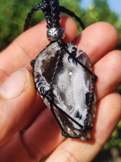 Achat Druzy Geode - Makramee Edelstein Kette Boho Ethno Vintage Natur Heilstein Energie Gechenk Er Sie Mann Frau Freundin Handarbeit Berlin - Art of Nature Berlin