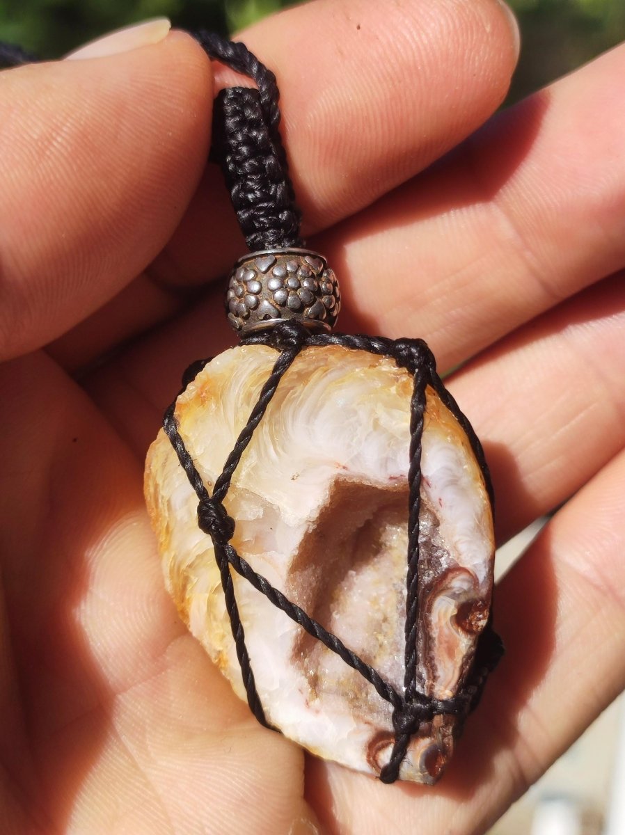 Achat Druzy Geode - Makramee Edelstein Kette Boho Ethno Vintage Natur Heilstein Energie Gechenk Er Sie Mann Frau Freundin Handarbeit Berlin - Art of Nature Berlin