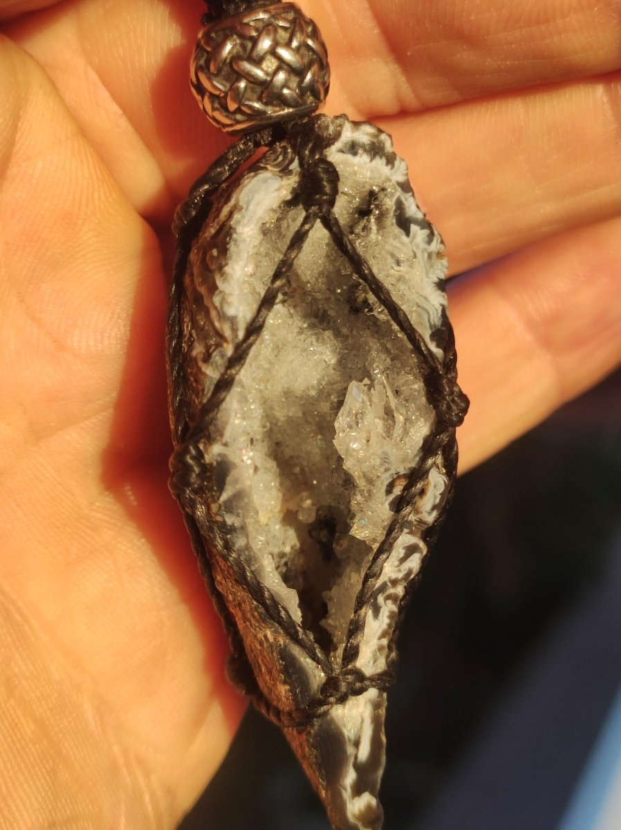 Achat Druzy Geode - Makramee Edelstein Kette Boho Ethno Vintage Natur Heilstein Energie Gechenk Er Sie Mann Frau Freundin Handarbeit Berlin - Art of Nature Berlin