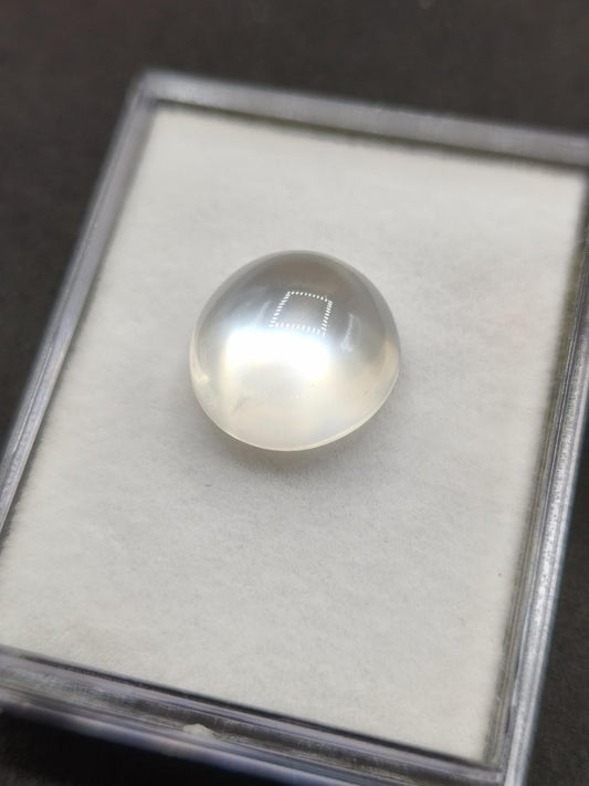 Adular Mondstein AAA Sammlerstein Mineralien Kristalle Cabochon rund natürlich Heilstein Rarität klar schimmer - Art of Nature Berlin