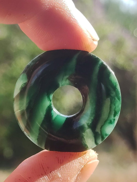 Africa Jade 30mm ~ Edelstein Donut Kette grün Natur Goa HIPPIE Heilstein Kristalle Anhänger Mann Frau Kind Geschenk Er Sie Bruder Schwester - Art of Nature Berlin