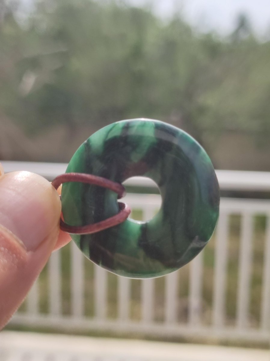 Africa Jade 30mm ~ Edelstein Donut Kette grün Natur Goa HIPPIE Heilstein Kristalle Anhänger Mann Frau Kind Geschenk Er Sie Bruder Schwester - Art of Nature Berlin