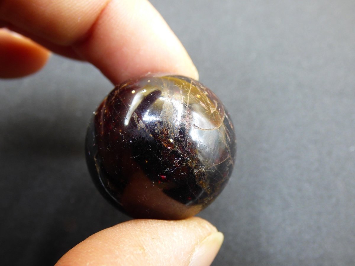 Almandin Granat - Edelstein Kugel rot Natur Heilstein Deko Kristall Geschenk Er Sie Mann Frau Freundin Haus Wohnung Energie Selten Sammler - Art of Nature Berlin