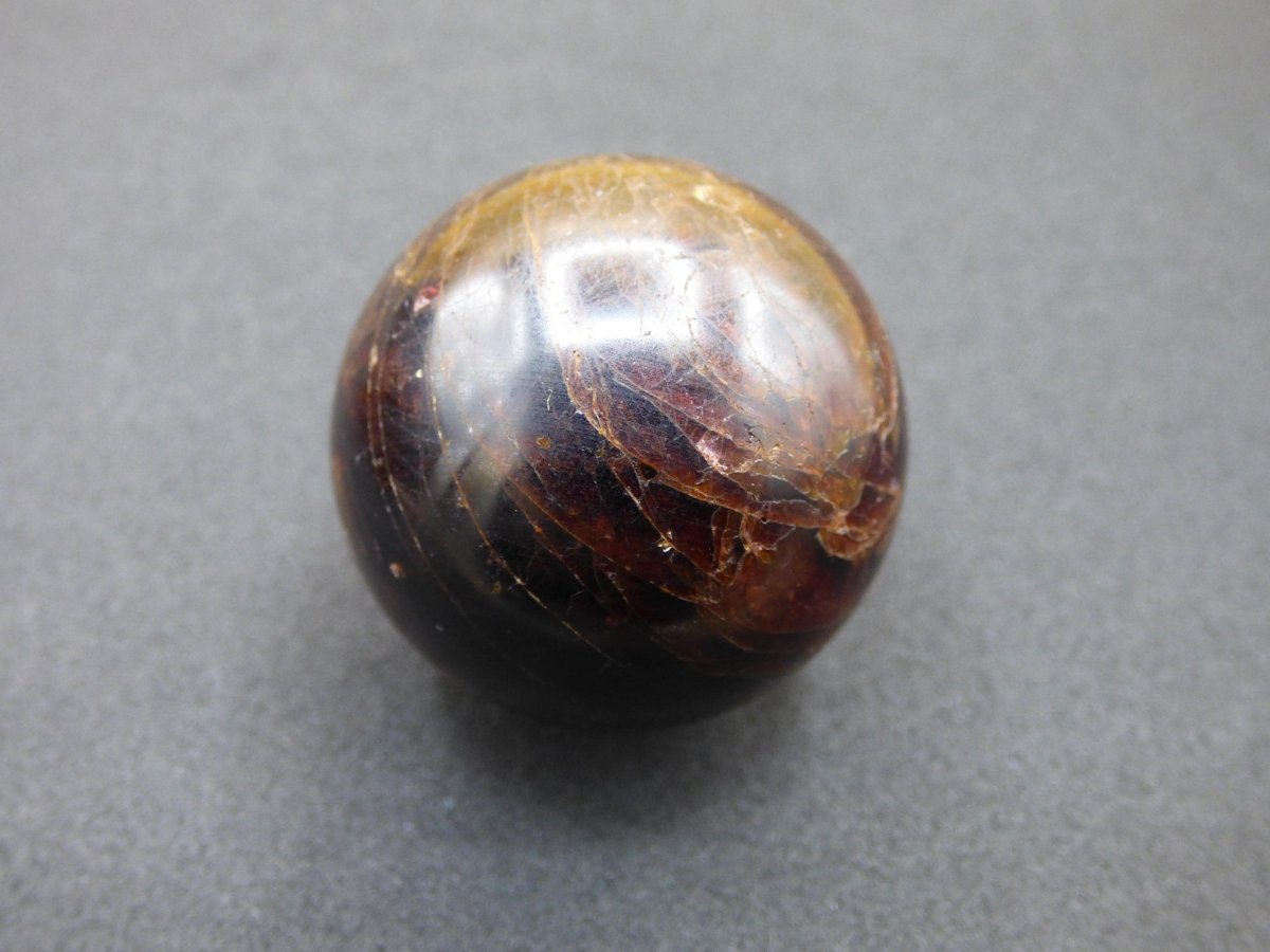 Almandin Granat - Edelstein Kugel rot Natur Heilstein Deko Kristall Geschenk Er Sie Mann Frau Freundin Haus Wohnung Energie Selten Sammler - Art of Nature Berlin