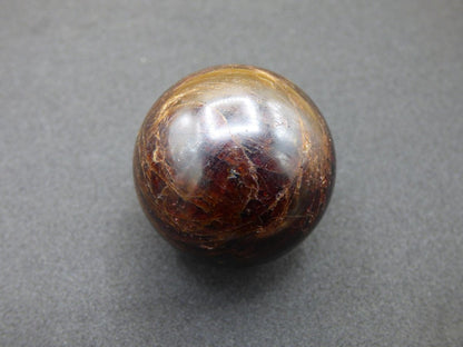 Almandin Granat - Edelstein Kugel rot Natur Heilstein Deko Kristall Geschenk Er Sie Mann Frau Freundin Haus Wohnung Energie Selten Sammler - Art of Nature Berlin