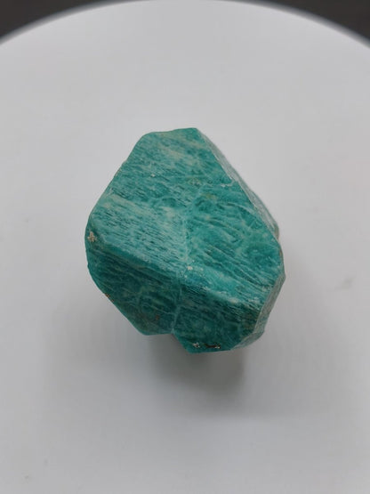 Amazonit Kristallstufe aus Colorado USA – Intensiv Türkisblau – 43 mm Heilstein Stufe Kristalle Sammler Rarität Selten - Art of Nature Berlin