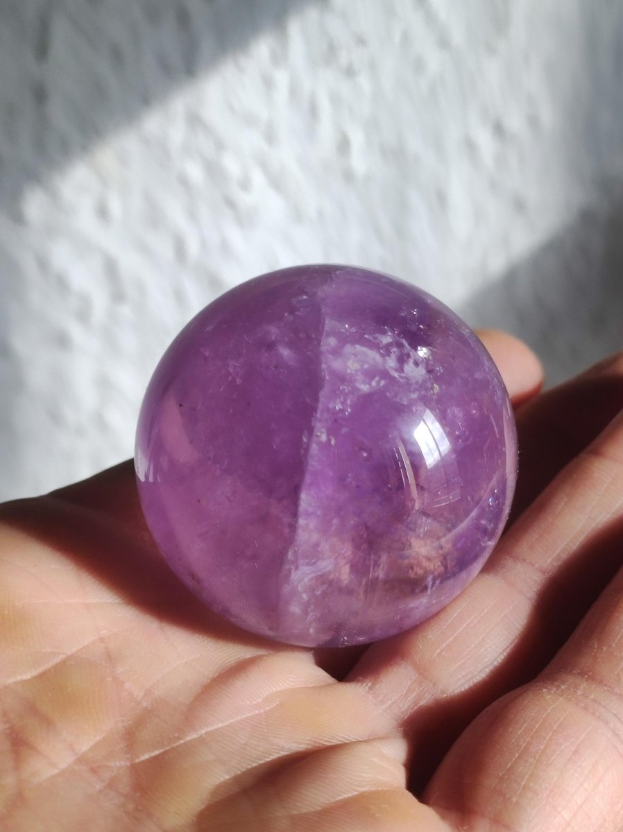 Amethyst A - Edelstein Kugel Deko Sphere Massage Kristall Spielkugel Meditation Heilstein Frau Mann Geschenk Er Sie Haus Energie Traum Wohn - Art of Nature Berlin