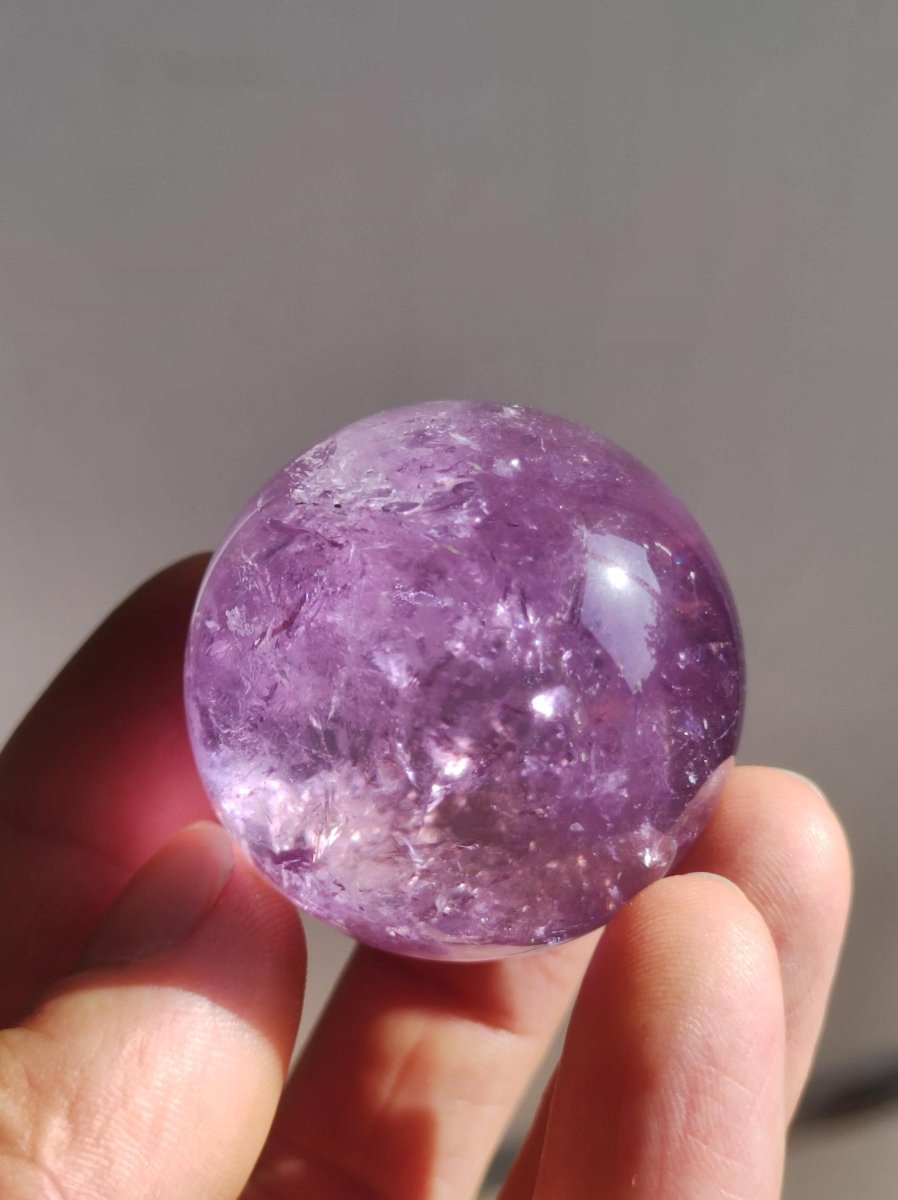 Amethyst A - Edelstein Kugel Deko Sphere Massage Kristall Spielkugel Meditation Heilstein Frau Mann Geschenk Er Sie Haus Energie Traum Wohn - Art of Nature Berlin