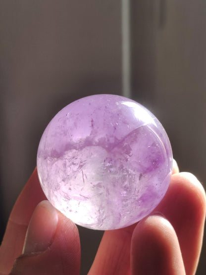 Amethyst A - Edelstein Kugel Deko Sphere Massage Kristall Spielkugel Meditation Heilstein Frau Mann Geschenk Er Sie Haus Energie Traum Wohn - Art of Nature Berlin