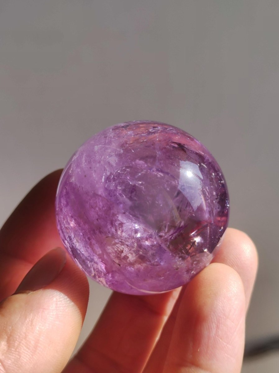 Amethyst A - Edelstein Kugel Deko Sphere Massage Kristall Spielkugel Meditation Heilstein Frau Mann Geschenk Er Sie Haus Energie Traum Wohn - Art of Nature Berlin