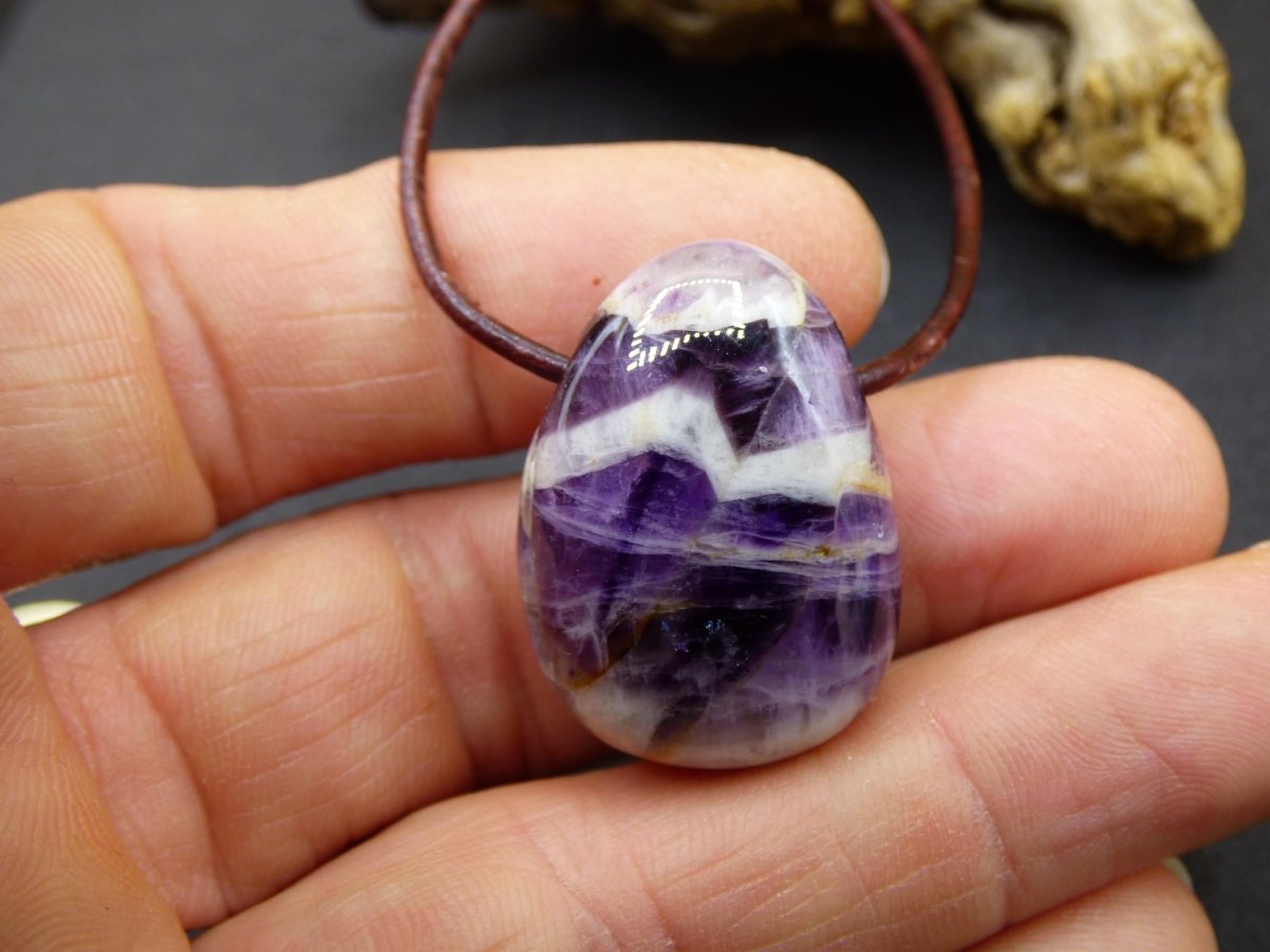 Amethyst - Edelstein Kette lila Natur Heilstein Boho Ethno Kristalle Schmuck Anhänger Mann Frau Kind Art Geschenk Weihnachten Er Sie - Art of Nature Berlin