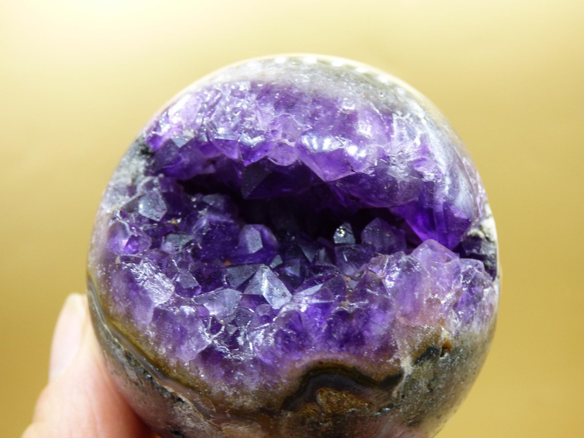 Amethyst Geode Kugel ~ Magische Edelstein Deko Kristall Stufe Sphere Ball Heilstein Spielkugel Meditation HIPPIE GOA Boho Ethno lila Energie - Art of Nature Berlin