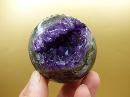 Amethyst Geode Kugel ~ Magische Edelstein Deko Kristall Stufe Sphere Ball Heilstein Spielkugel Meditation HIPPIE GOA Boho Ethno lila Energie - Art of Nature Berlin