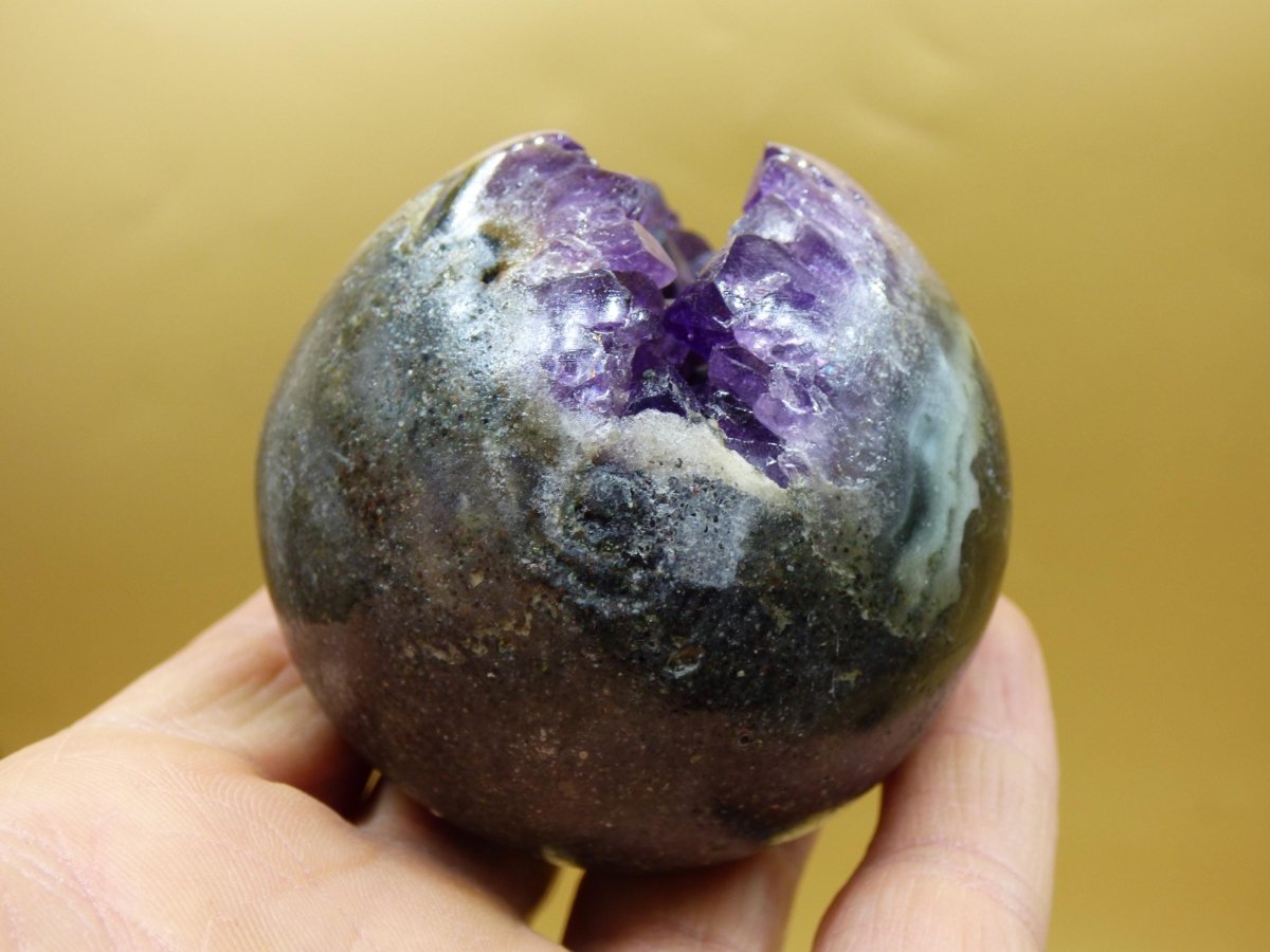 Amethyst Geode Kugel ~ Magische Edelstein Deko Kristall Stufe Sphere Ball Heilstein Spielkugel Meditation HIPPIE GOA Boho Ethno lila Energie - Art of Nature Berlin