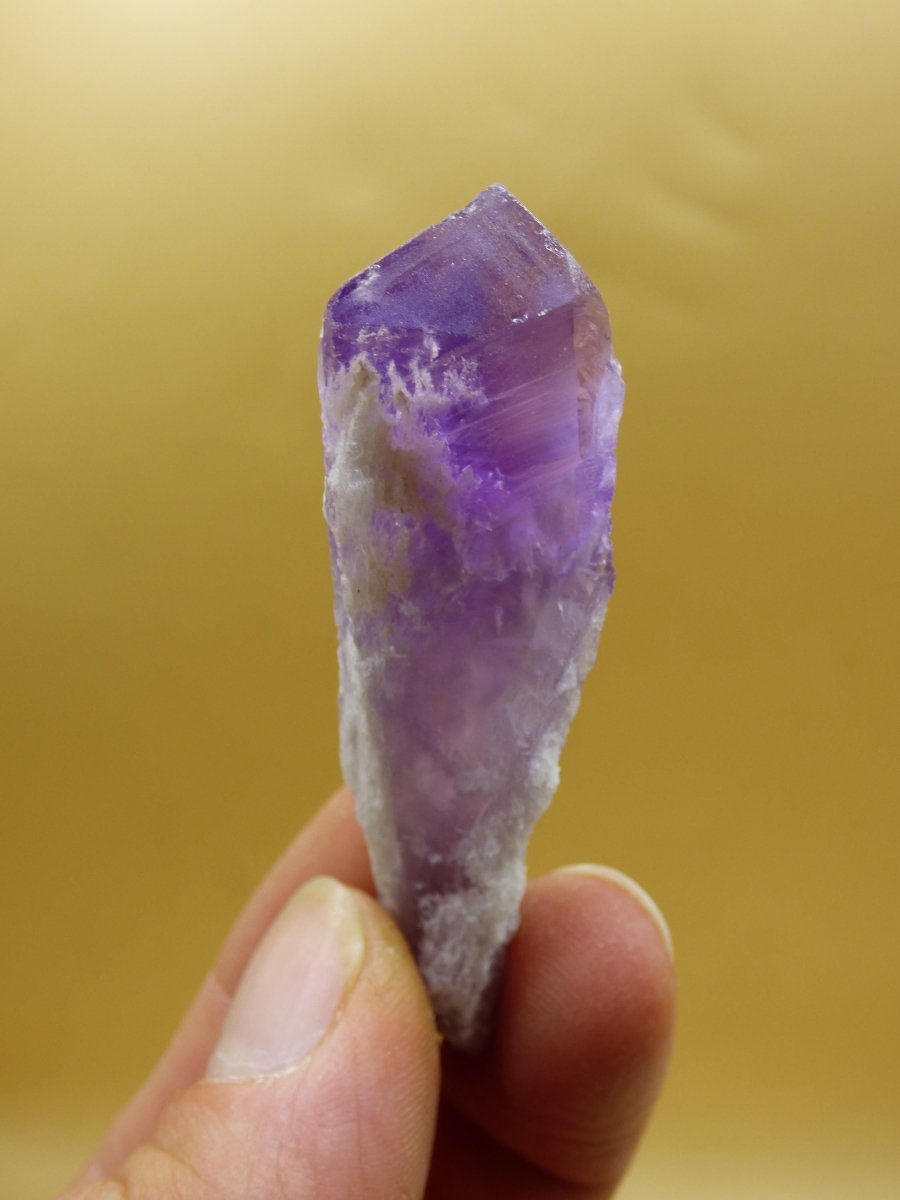 Amethyst Stufe Roh Kristall Spitze Point Sammler Stufe lang Rarität Edelstein Deko Heilstein Mineral Energie Natur Meditation Klar Makramee - Art of Nature Berlin