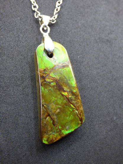 Ammolite Edelstein Kette 925 Sterling ~ Opalisierend ~HIPPIE~GOA~Boho~Ethno~Nature~Heilstein~Fossil~Selten~Sammler~Magic~Grün~Flash - Art of Nature Berlin