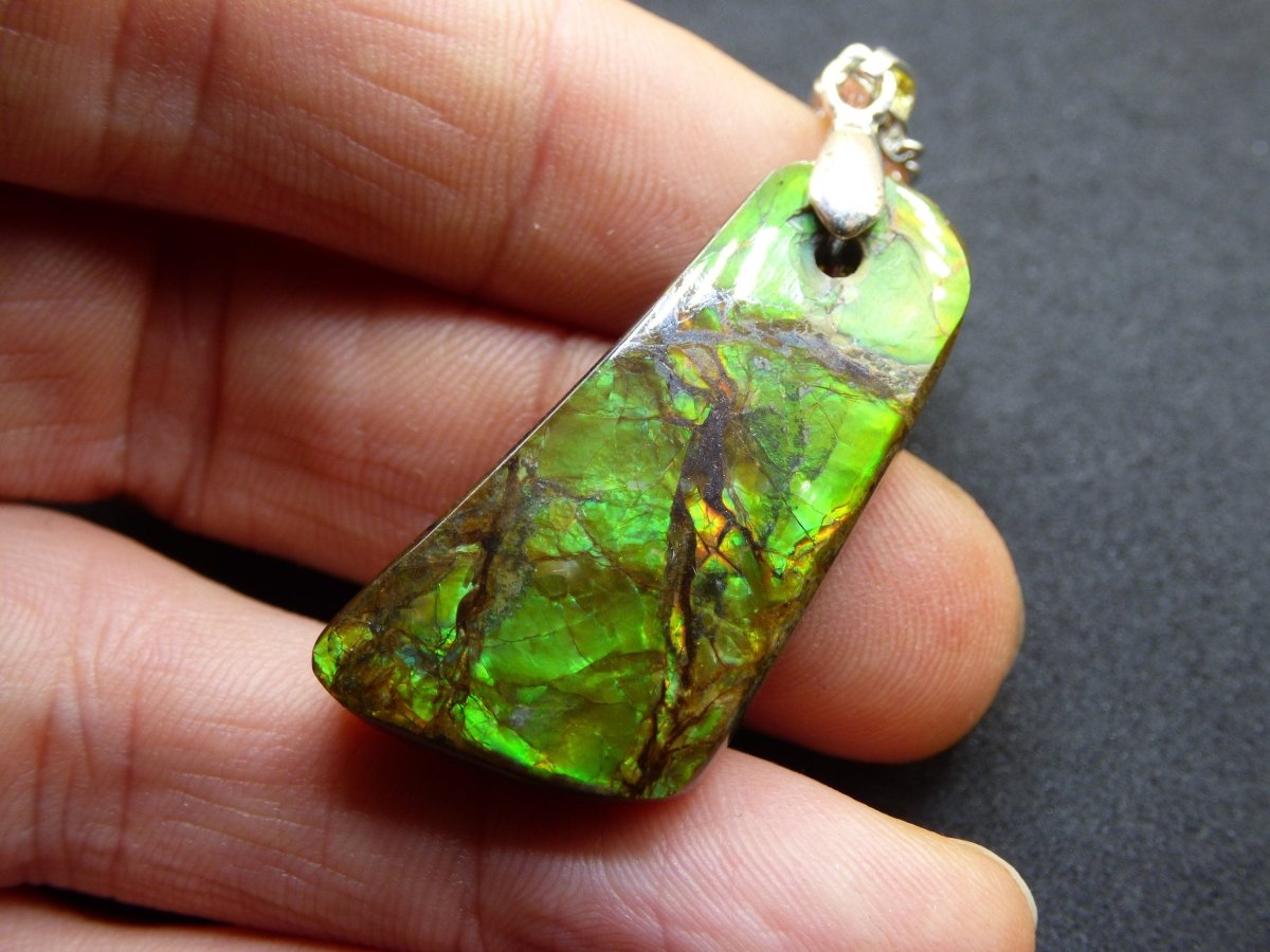 Ammolite Edelstein Kette 925 Sterling ~ Opalisierend ~HIPPIE~GOA~Boho~Ethno~Nature~Heilstein~Fossil~Selten~Sammler~Magic~Grün~Flash - Art of Nature Berlin