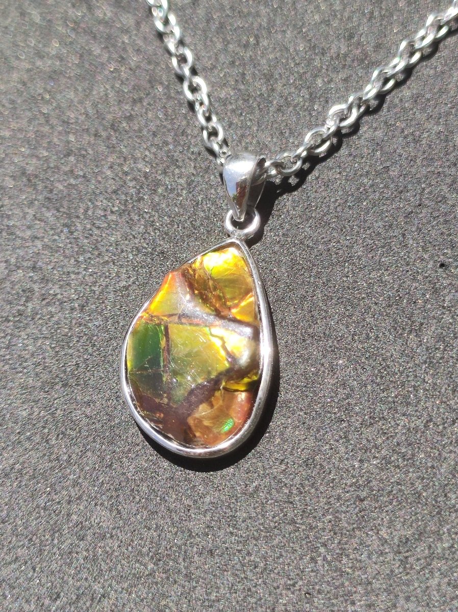 Ammolite Edelstein Kette 925 Sterling Silber ~ Opalisierend ~HIPPIE~GOA~Boho~Ethno~Nature~Heilstein~Fossil~Selten~Sammler~Magic~Grün~Flash - Art of Nature Berlin