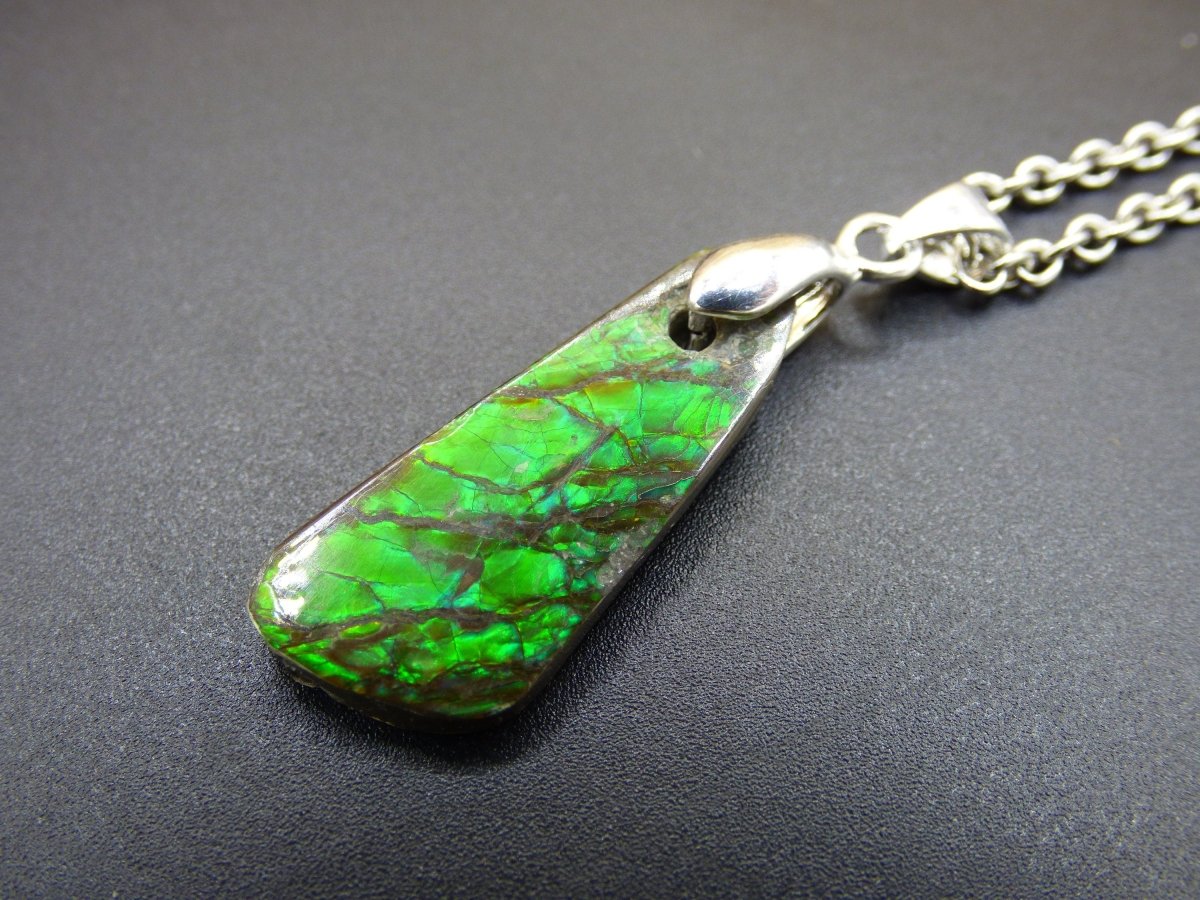 Ammolite Edelstein Kette 925 Sterling Silber ~ Opalisierend ~HIPPIE~GOA~Boho~Ethno~Nature~Heilstein~Fossil~Selten~Sammler~Magic~Grün~Flash - Art of Nature Berlin