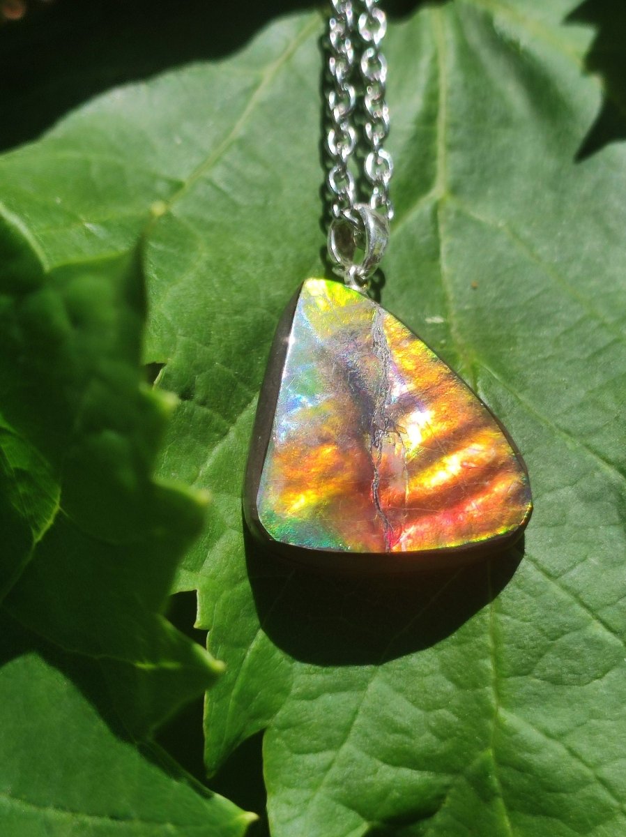 Ammolite Edelstein Kette 925 Sterling Silber ~ Opalisierend ~HIPPIE~GOA~Boho~Ethno~Nature~Heilstein~Fossil~Selten~Sammler~Magic~Grün~Flash - Art of Nature Berlin