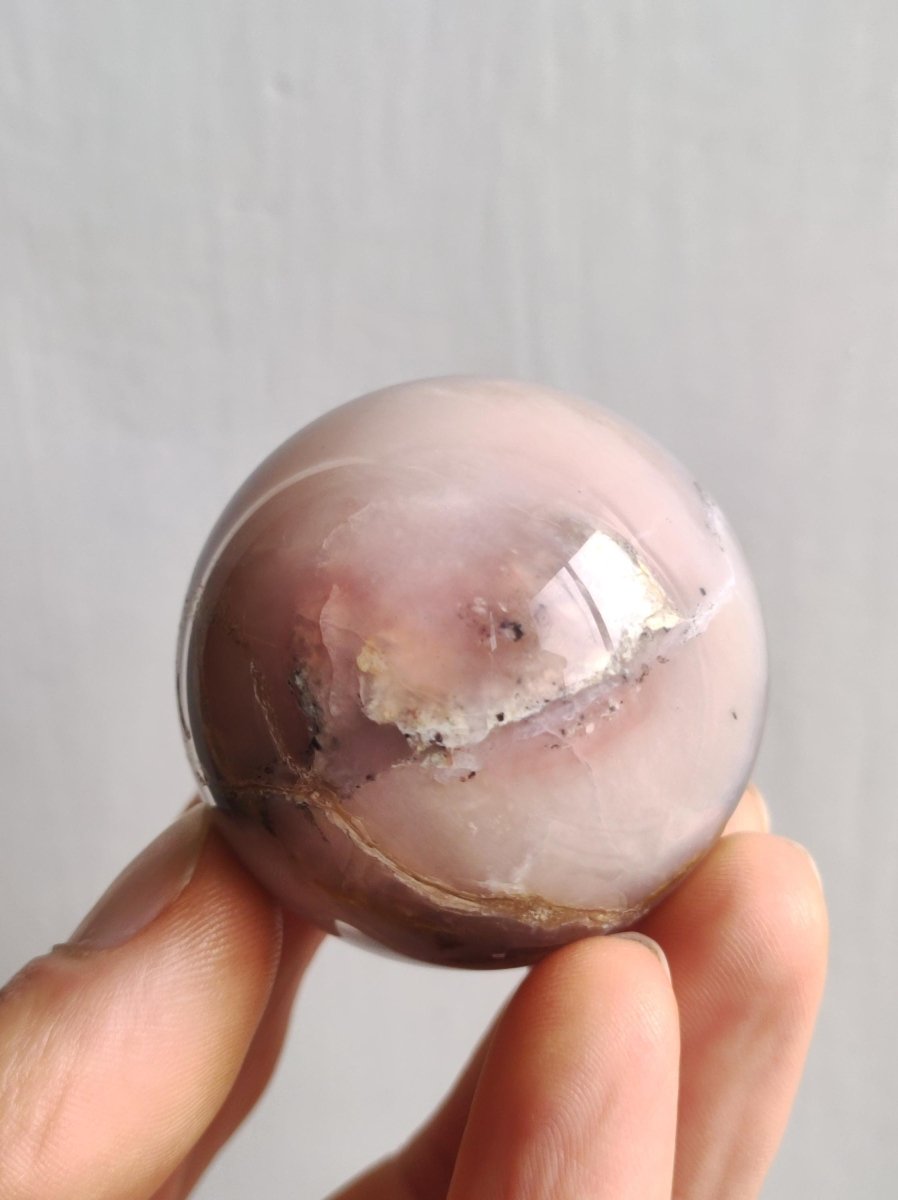 Andenopal Kugel Rosa Pink Opal ~ Edelstein Meditation Deko Sphere Crystal HIPPIE GOA Boho Ethno Heilstein Ethical Mining Fair Trade Rarität - Art of Nature Berlin