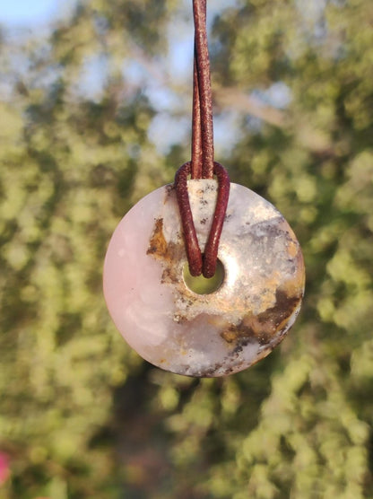 Andenopal rosa - Edelstein Kette HIPPIE GOA Boho Tibet Ethno Nature Donut Heilstein Rarität Männer Frauen Geschenk Anhänger Er Sie Unikat - Art of Nature Berlin