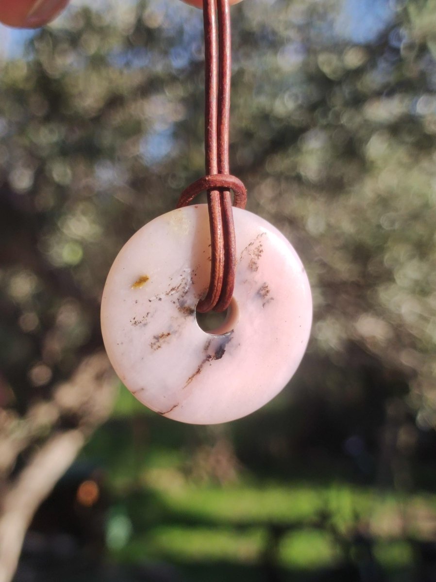 Andenopal rosa - Edelstein Kette HIPPIE GOA Boho Tibet Ethno Nature Donut Heilstein Rarität Männer Frauen Geschenk Anhänger Er Sie Unikat - Art of Nature Berlin