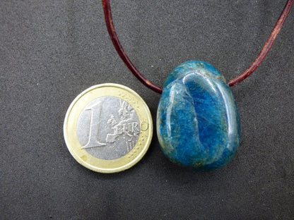 Apatit - Edelstein Kette blau Heilstein Er Sie Mann Frau Geschenk Glück Anhänger HIPPIE GOA Boho Tibet Ethno Natur Unikat - Art of Nature Berlin