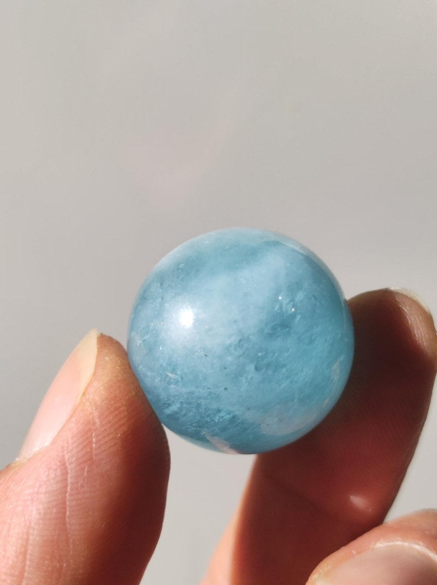 Aquamarin A - Kugel Deko Sphere Kristall blau Natur kleine Kristall Meditation ~Geschenk Freund Er Sie Freund Mineral Rarität - Art of Nature Berlin