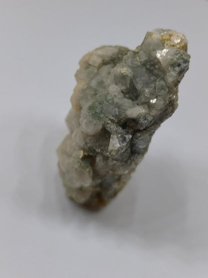 Aquamarin Beryll Kristallstufe – Blaugraue Naturkristalle – 37 mm Stufe Mineralien Sammler Heilstein Deko Brasilien - Art of Nature Berlin