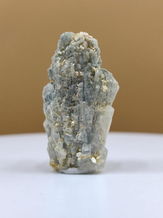 Aquamarin Beryll Kristallstufe – Blaugraue Naturkristalle – 37 mm Stufe Mineralien Sammler Heilstein Deko Brasilien - Art of Nature Berlin