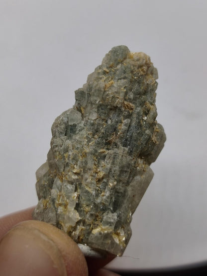 Aquamarin Beryll Kristallstufe – Blaugraue Naturkristalle – 37 mm Stufe Mineralien Sammler Heilstein Deko Brasilien - Art of Nature Berlin