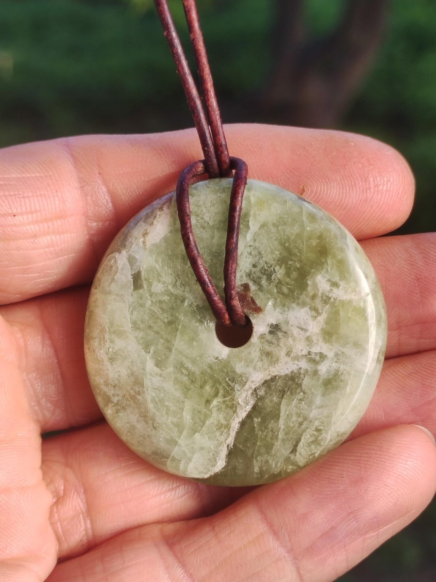 Aquamarin ~ Edelstein Donut Kette blau Rarität Natur Heilstein Kristall Anhänger Mann Frau Kind Er Sie Bruder Schwester Geschenk Qualität - Art of Nature Berlin