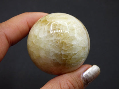 Aragonit "Caoti" gelb ~ Magische Edelstein Kugel Massage & Deko Sphere Crystal Spielkugel Meditation ~HIPPIE ~GOA Boho Heilstein Naturschatz - Art of Nature Berlin