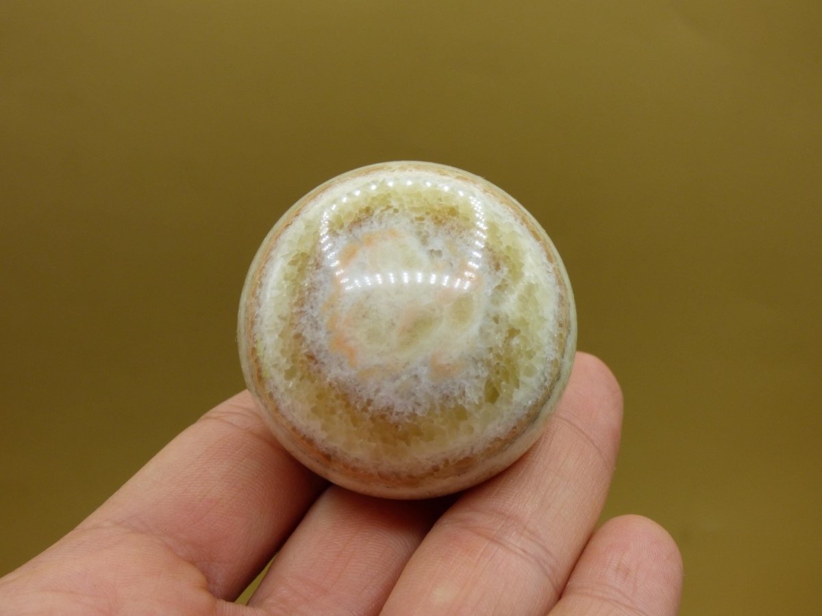 Aragonit "Caoti" gelb ~ Magische Edelstein Kugel Massage & Deko Sphere Crystal Spielkugel Meditation ~HIPPIE ~GOA Boho Heilstein Naturschatz - Art of Nature Berlin