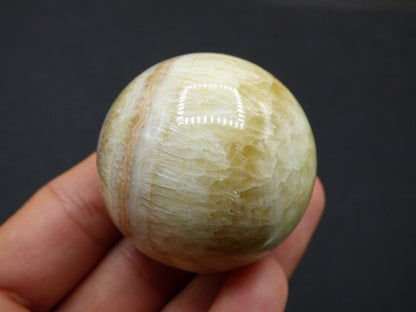 Aragonit "Caoti" gelb ~ Magische Edelstein Kugel Massage & Deko Sphere Crystal Spielkugel Meditation ~HIPPIE ~GOA Boho Heilstein Naturschatz - Art of Nature Berlin