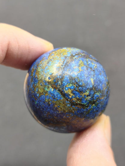 AZURIT Malachit Chrysocoll Sphere Kristalle blau Natur Edelstein Kugel Deko Wohnen Meditation Heilstein Rarität Sammler Mineralien Unikat - Art of Nature Berlin
