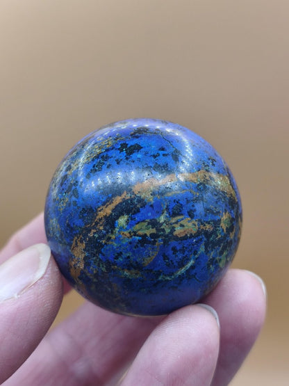 AZURIT Malachit Chrysocoll Sphere Kristalle blau Natur Edelstein Kugel Deko Wohnen Meditation Heilstein Rarität Sammler Mineralien Unikat - Art of Nature Berlin