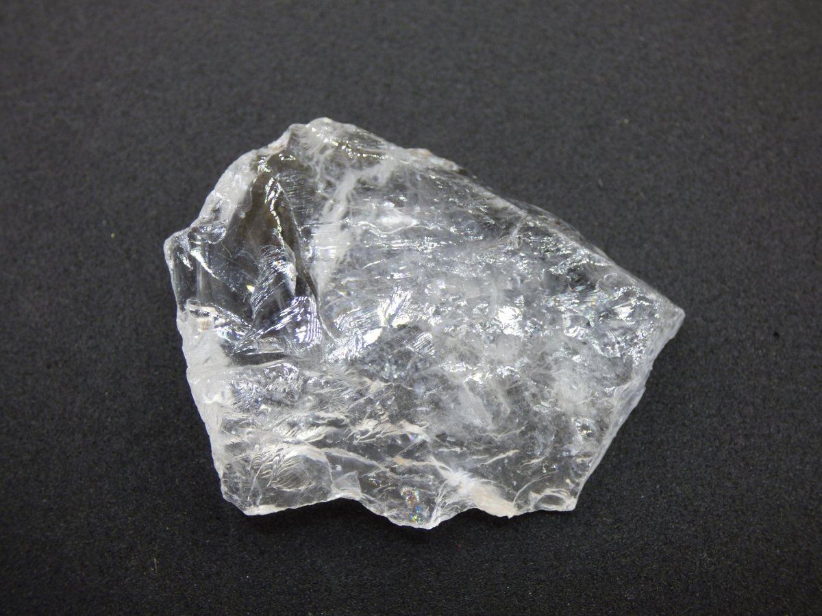 Bergkristall klar Stufe AAA Roh Auf+Entladen Edelsteine Wasserstein Trinkwasser Edelsteinwasser Chakra Heilstein Naturmedizin Energiewasser - Art of Nature Berlin