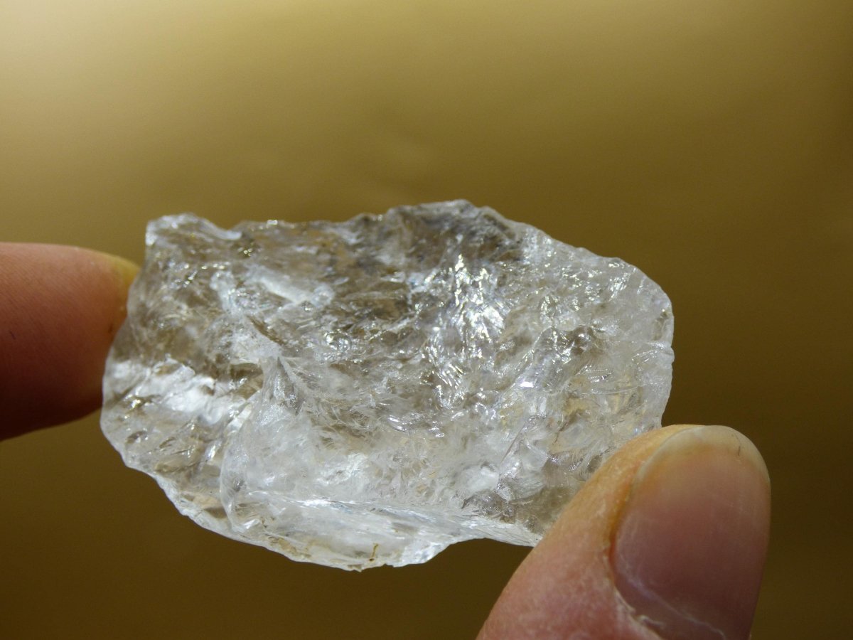 Bergkristall klar Stufe AAA Roh Auf+Entladen Edelsteine Wasserstein Trinkwasser Edelsteinwasser Chakra Heilstein Naturmedizin Energiewasser - Art of Nature Berlin