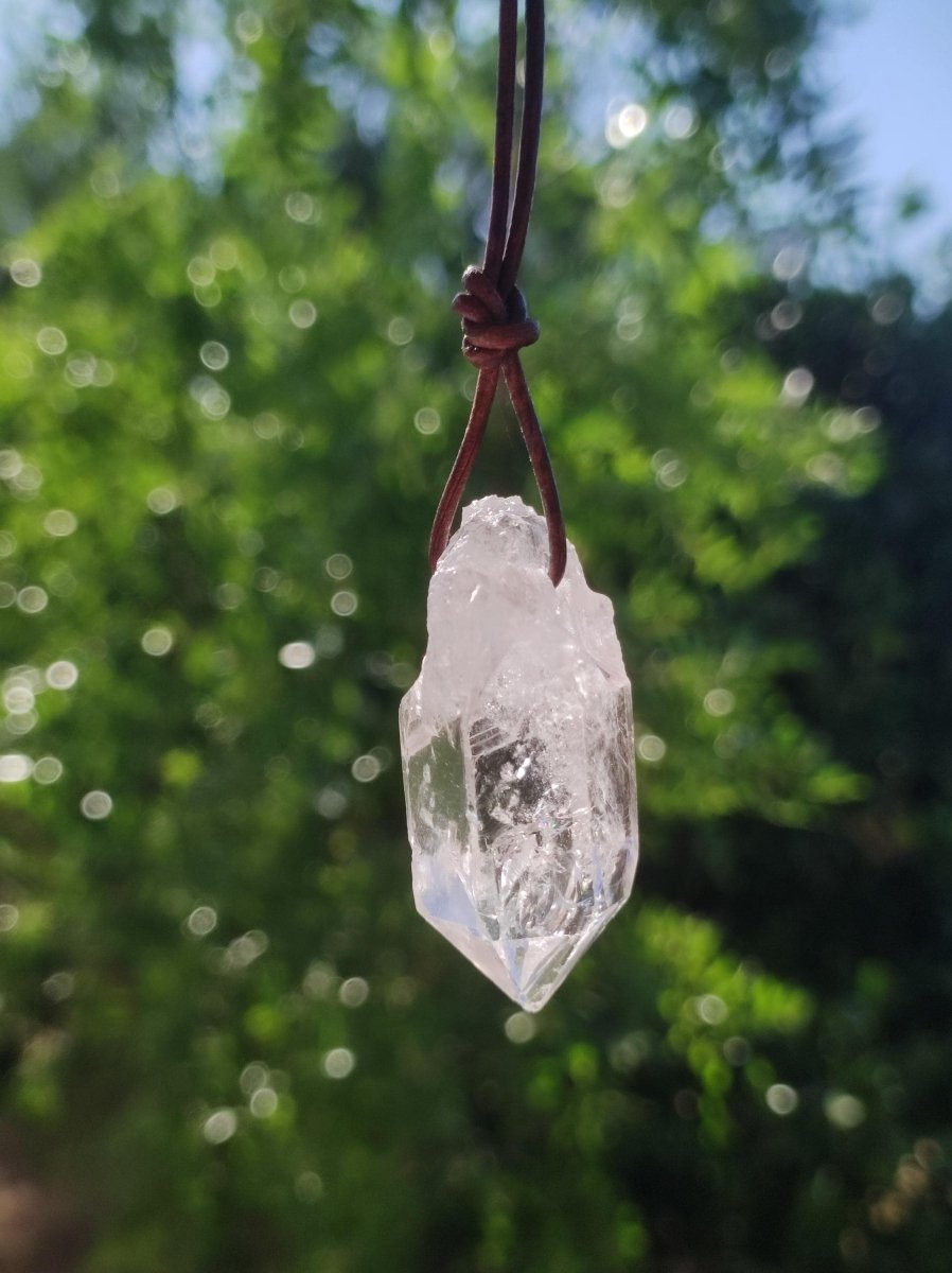 Bergkristall Spitze ~ Edelstein Kette Natur Klar Schutz Rarität Heilstein Kristall Mann Frau Er Sie Geschenk Freund Goa Hippie Glück Chakra - Art of Nature Berlin