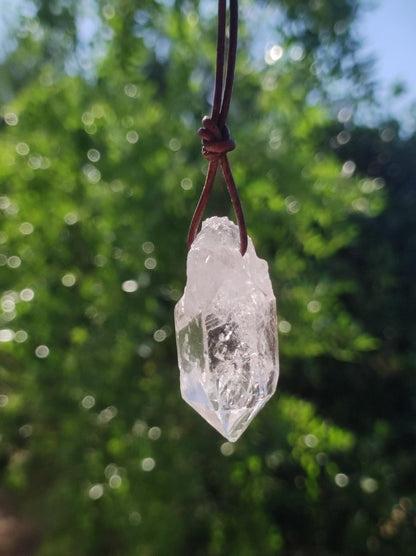 Bergkristall Spitze ~ Edelstein Kette Natur Klar Schutz Rarität Heilstein Kristall Mann Frau Er Sie Geschenk Freund Goa Hippie Glück Chakra - Art of Nature Berlin