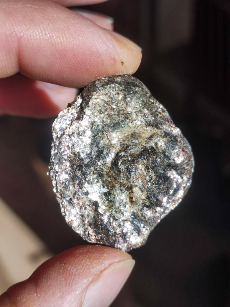 Biotit Linse - Deko Heilstein Edelstein braun schimmer Natur Geschenk Er Sie Mann Frau Freund Rarität Kraft Energie Kraft Chakra Rarität - Art of Nature Berlin