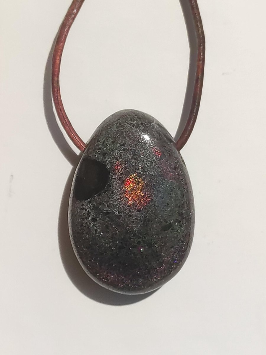 Black Opal - Edelstein Kette bunt funkelnd Rarität Natur Heilstein Energie Chakra Kristall Anhänger Mann Frau Kind Vater Geschenk Er Sie - Art of Nature Berlin